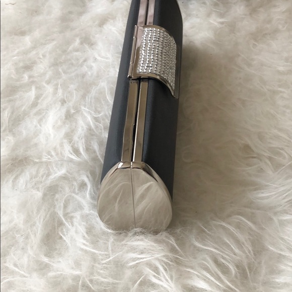 Clutch - Picture 4 of 4